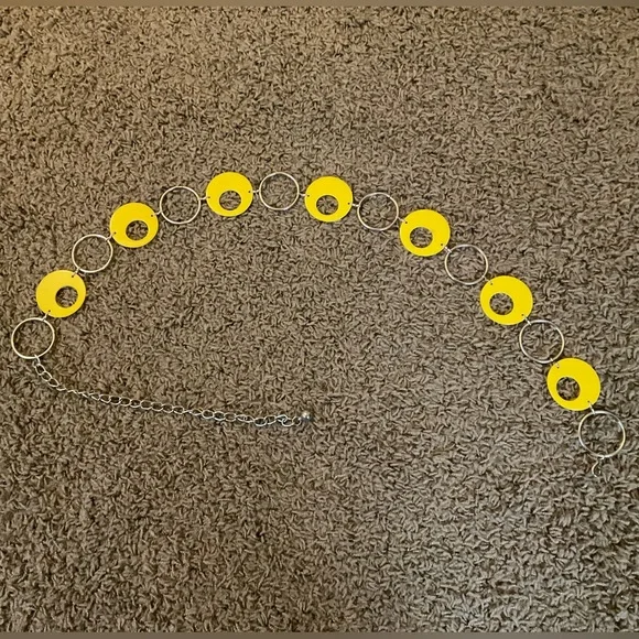 1960’s Mod Chain Belt, Yellow Circles—Groovy! 🌼 - Picture 1 of 4